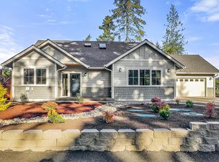 741 E Country Club Dr E, Union, WA 98592