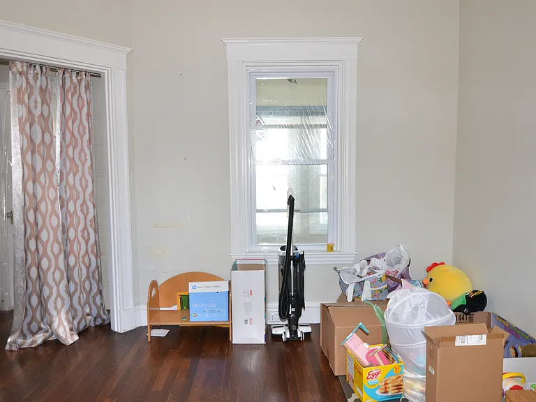 22 Farrell St — Photo 16