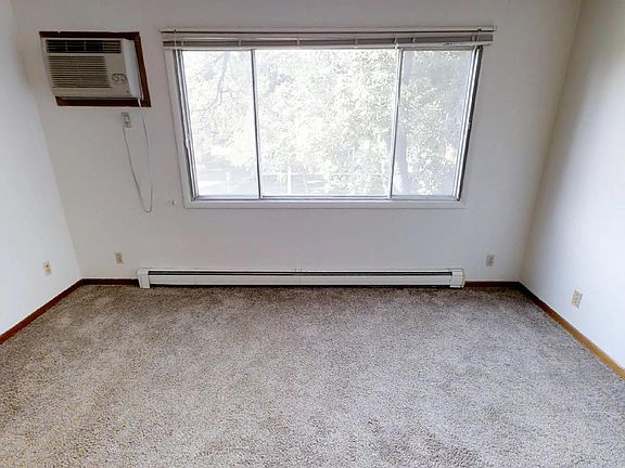 3rd image of 505 8th St Unit 10