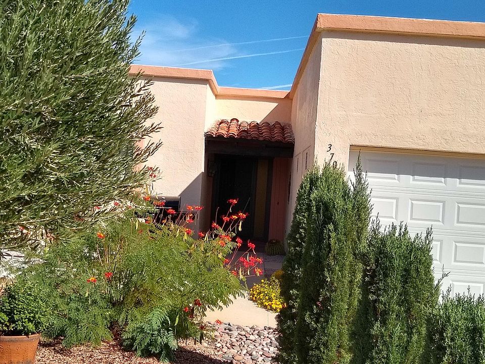 1st image of 370 W Clara Vista Pl