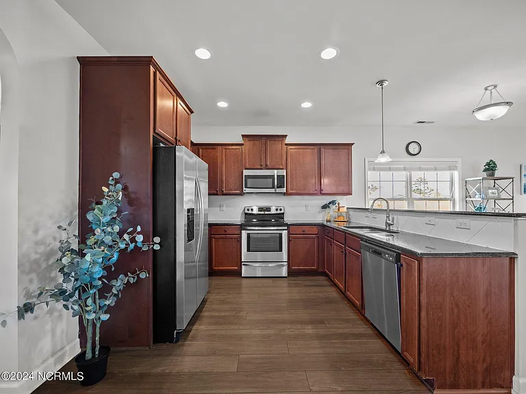 509 Romper Rd — Photo 11