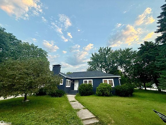 2nd image of 300 Edgewood Ave