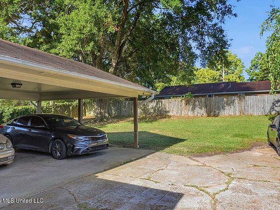 4th image of 239 Walnut Ridge St