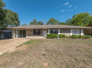 1702 E Wm J Bryan Pkwy, Bryan, TX 77803