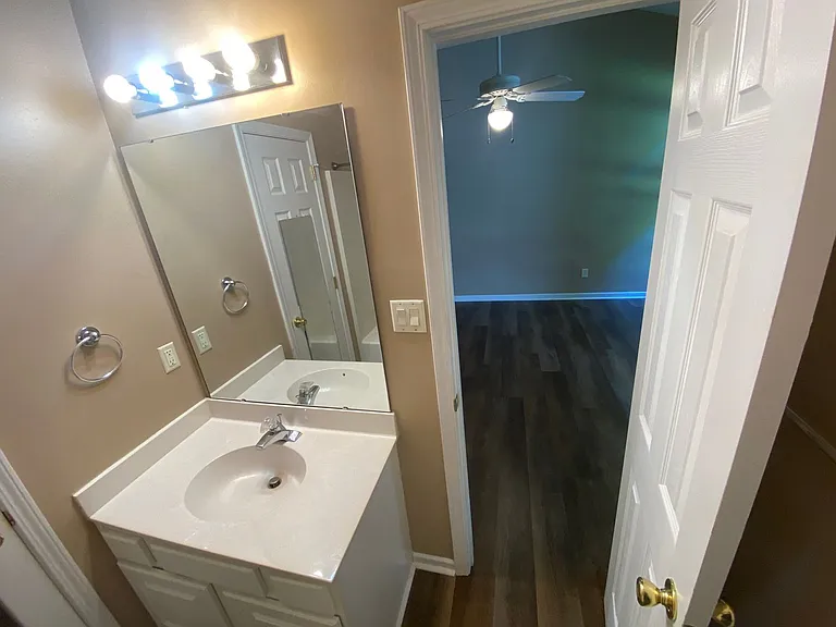 5422 Waverly Lynn Ln — Photo 14