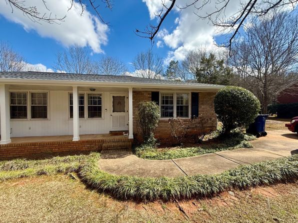 140 Harden Hill Rd #A