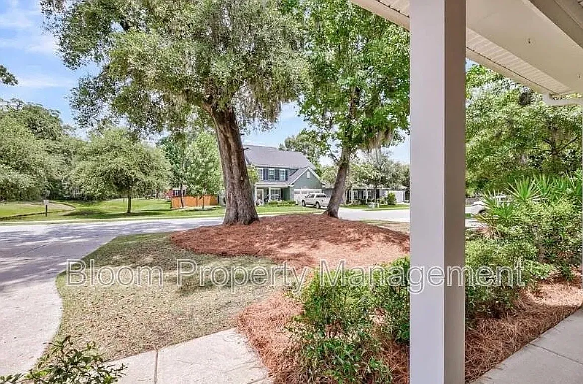 4 bed, 2.5 bath, 2470 sqft, $2,900 — Photo 4