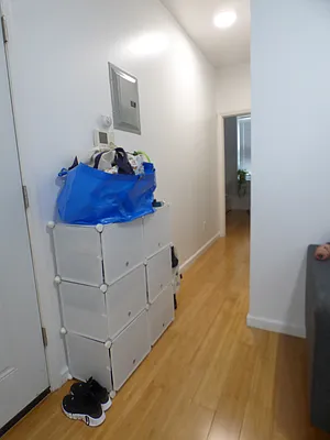 Rented by Tesla Realty Group LLC | media 21