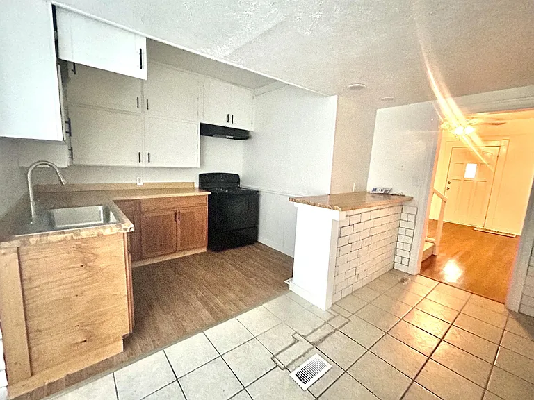 1404 Callahan St — Photo 22