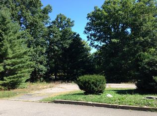 1 Woodcrest Blvd, Hazle Township, PA