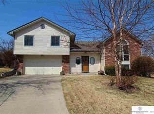 926 N 150th St, Omaha, NE 68154