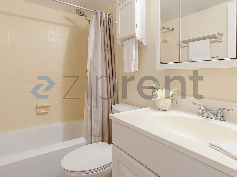 5755 Peregrine Ave — Photo 2