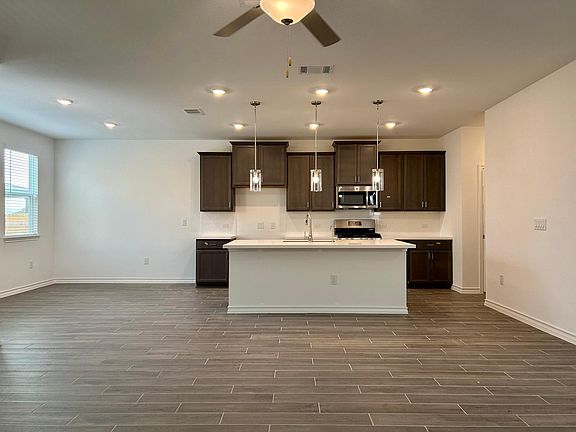 2nd image of 2912 Saint Regis Dr