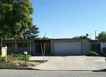 1st image of 17904 E Clovermead St