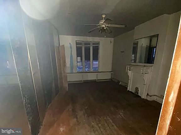 5th image of 423 N Salford St