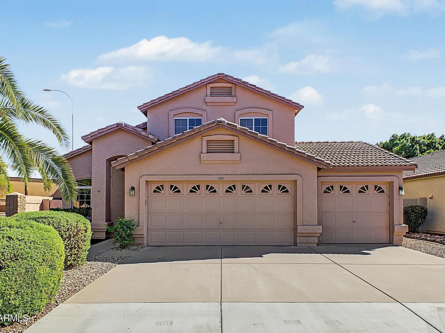 4 bed, 3.0 bath, 2247 sqft, $2,875 — Photo 1