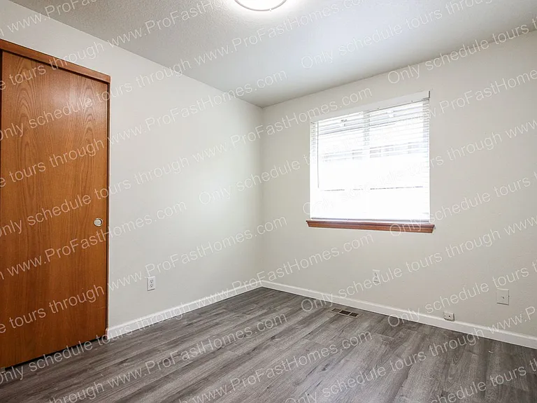 6416 SE 139th Ave — Photo 18