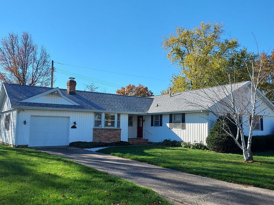 1st image of 311 Holiday Dr