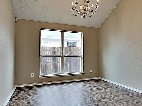 2nd image of 1725 Hope Town Dr