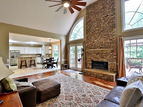 5th image of 3450 Kingsland Cir