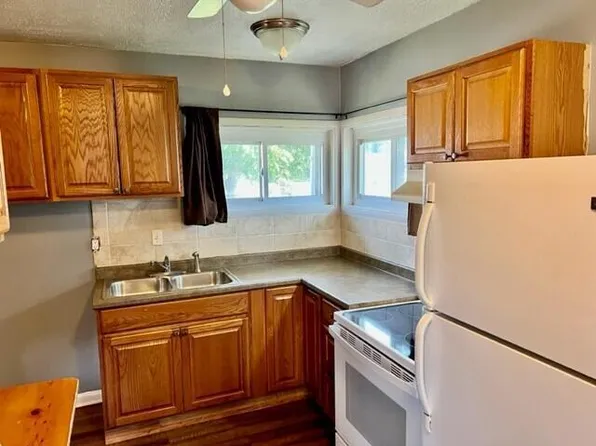 869-871 Derrer Rd, Columbus, OH 43204