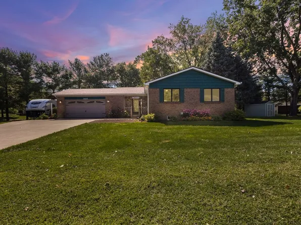 3683 Taggett Lake Dr, Highland, MI 48357