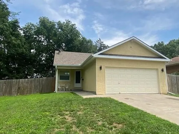 1415 N McCoy St, Independence, MO 64050