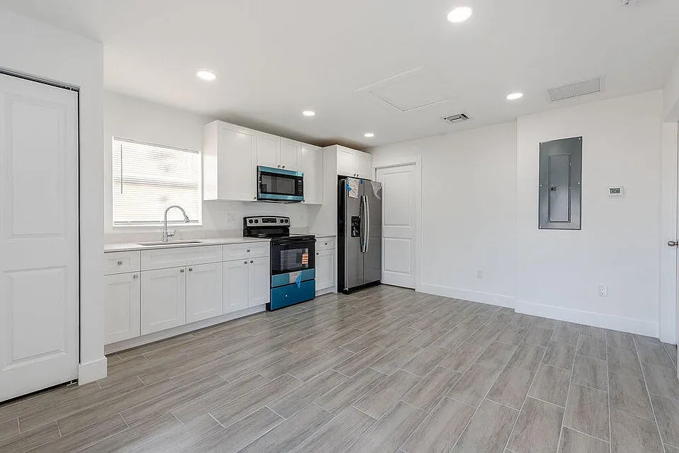 4959 Se Primrose Way /Qr Housing Llc /Ism Baluarte - 1 — Photo 4