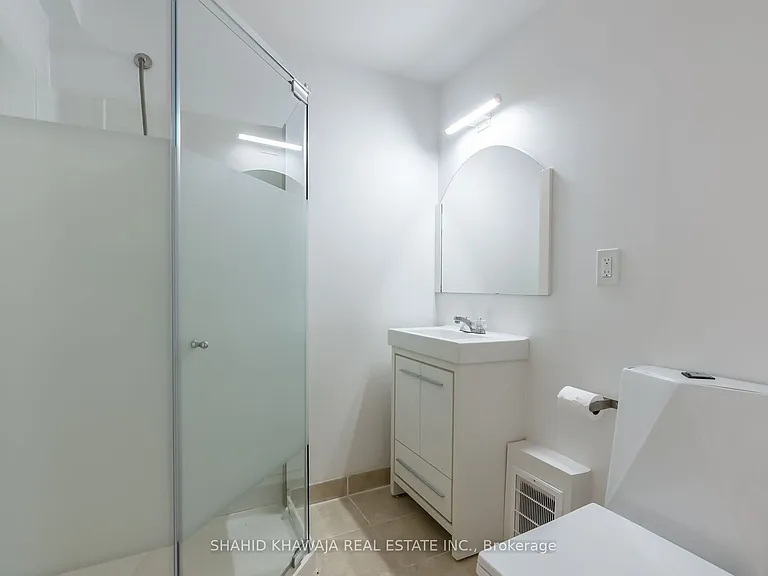 1590 Yew St — Photo 39