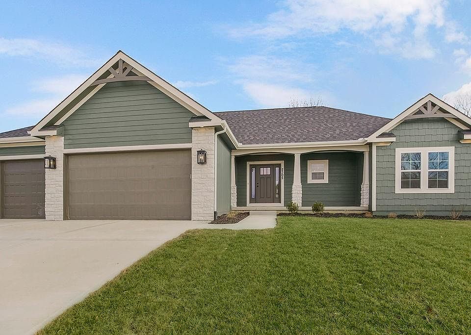 1st image of 2305 Larkspur Ln
