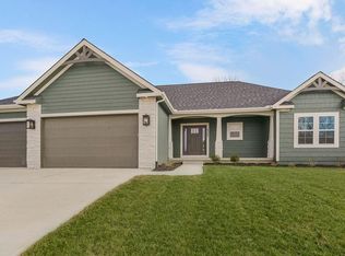 2305 Larkspur Ln, Kearney, MO 64060