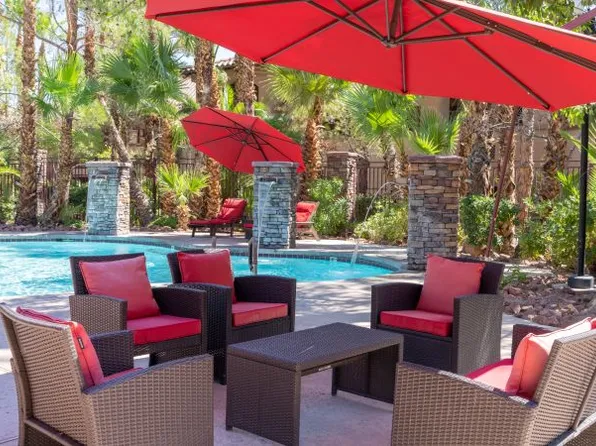 Carefree Senior Living at The Willows