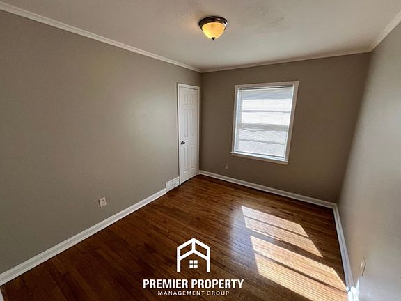 3rd image of 3367 Creighton Ave