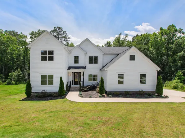 197 Silverside Dr, Angier, NC 27501