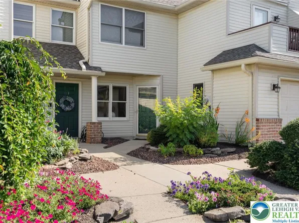 103 Lindfield Cir, Macungie, PA 18062