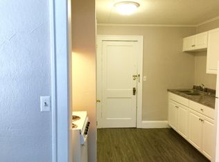 402 10th St S APT 24, Moorhead, MN 56560