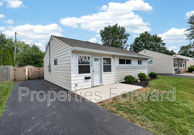 4330 Joseph St — Photo 2