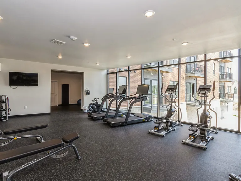 NewBo Lofts — Photo 35