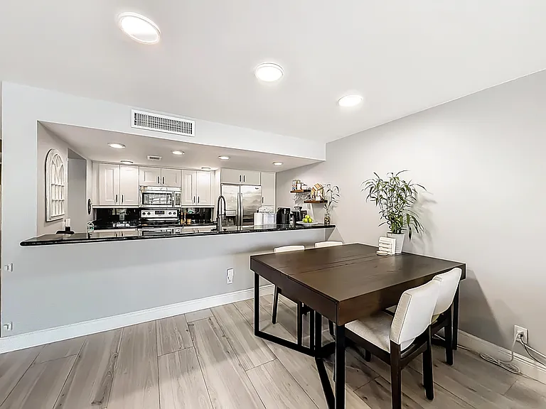 11313 NW 15th St — Photo 21