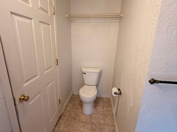 3rd image of 403 E 6th 1/2 St