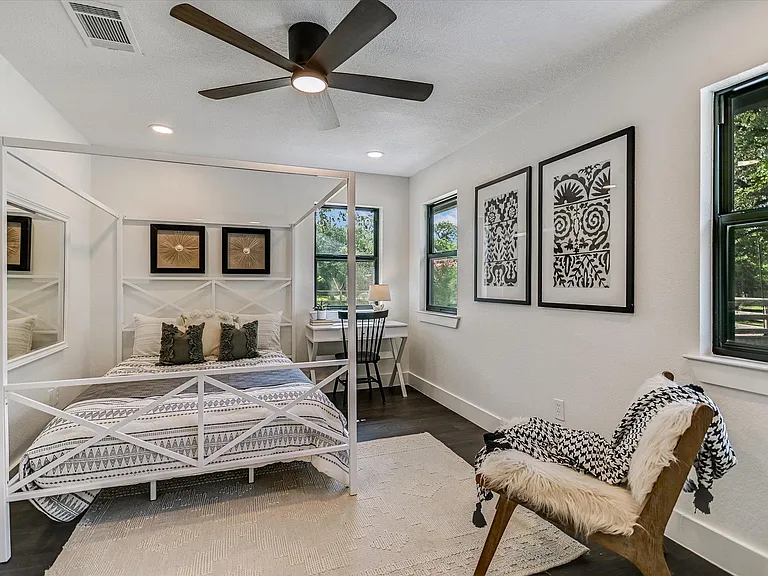 4717 Sam Bass Rd — Photo 21