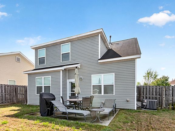 3rd image of 1650 Tralee Court