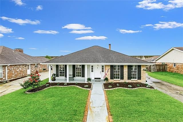 1st image of 3233 Grandlake Blvd