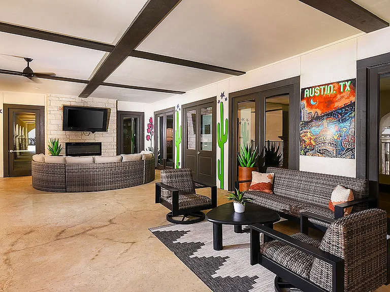 Outdoor Resident Lounge