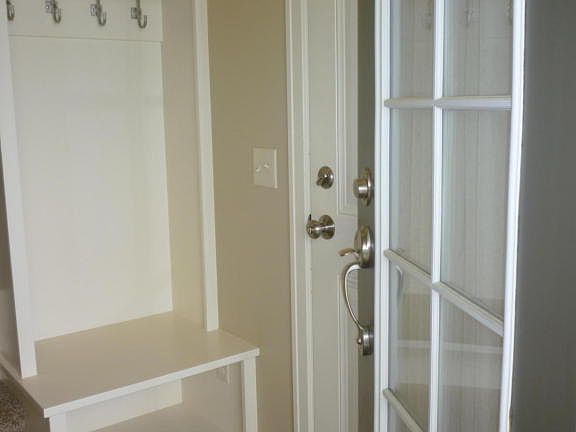 2nd image of 2561 Stockwood Dr NE