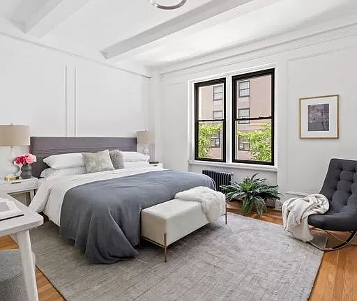5th image of 152 W 58th St APT 3A