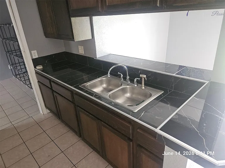 1534 Tarberry Rd — Photo 7