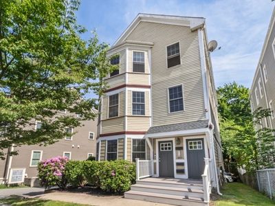 337-339 Gallivan Blvd #2, Dorchester Center, MA, 02124