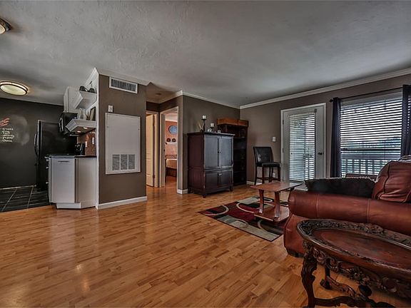 4th image of 101 Stratford St APT 202