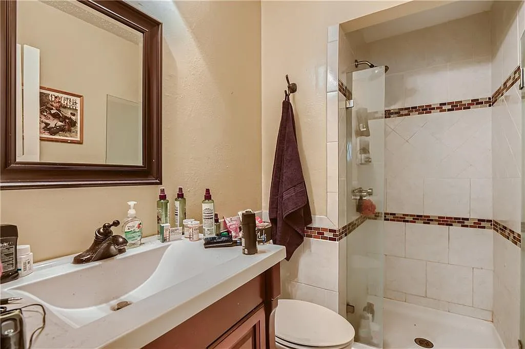 2 bed, 1300 sqft, $1,245 — Photo 4
